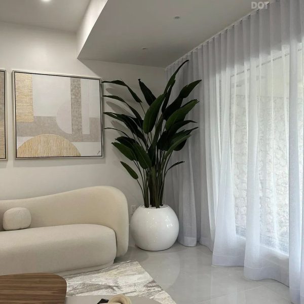 Royal Paradise White Glossy Planter – 7 Feet